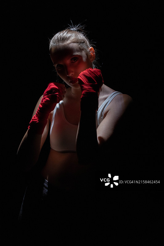 女拳击手肖像图片素材