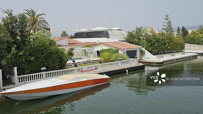 西班牙埃姆普里亚布拉瓦运河图片素材