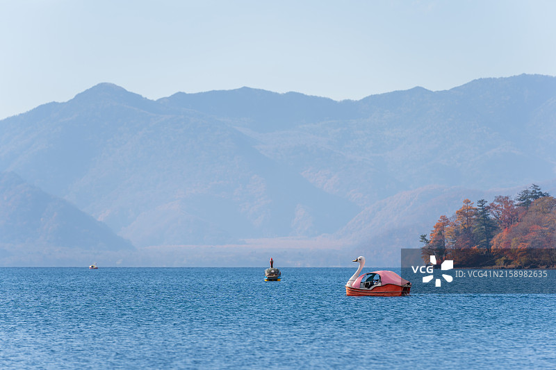 栃木县日光国家公园中禅寺湖风光图片素材