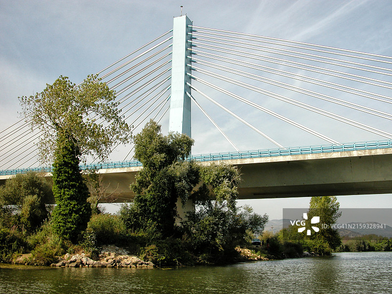 斜拉桥-发展-经济-连接-高速公路，意大利图片素材