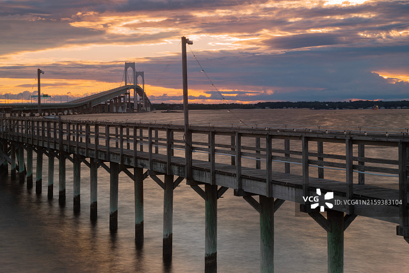 从白天到夜晚图片素材