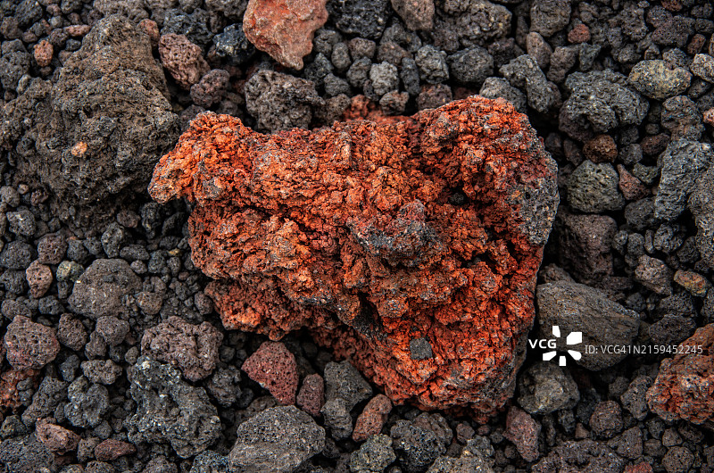 帕卡亚火山周围的火山岩图片素材