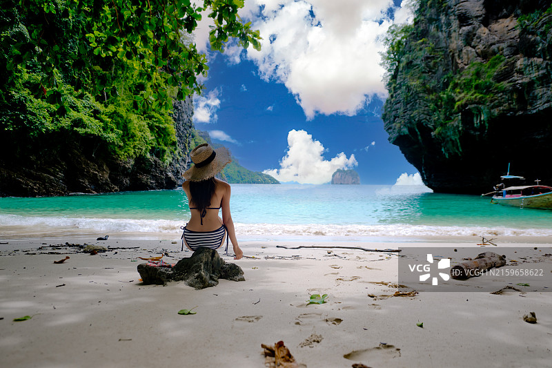 幸福岛上的夏天图片素材