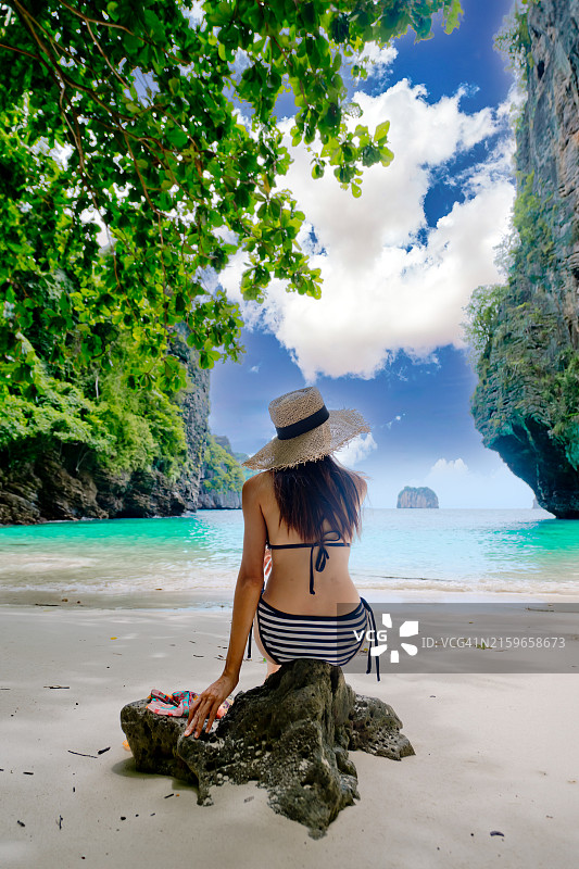 幸福岛上的夏天图片素材