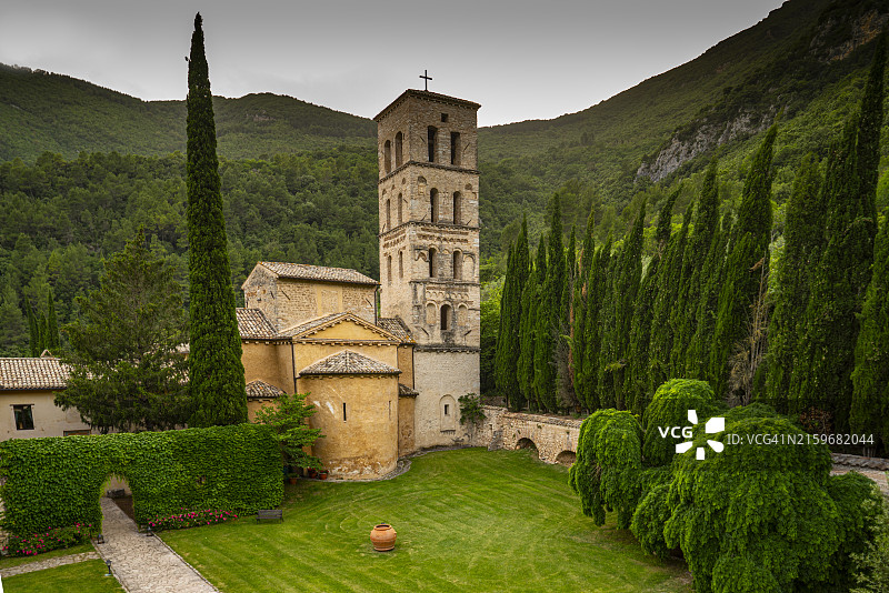 翁布里亚，瓦莱圣彼得罗修道院图片素材