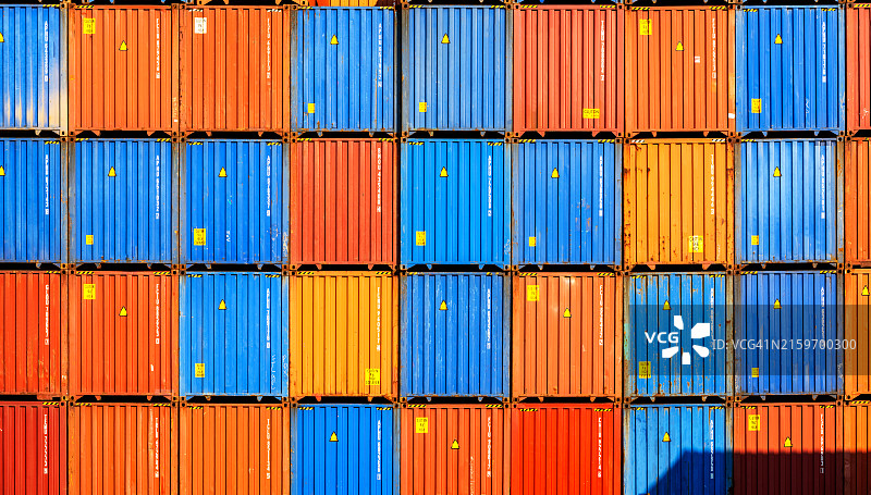 港口等待运输的集装箱堆场图片素材