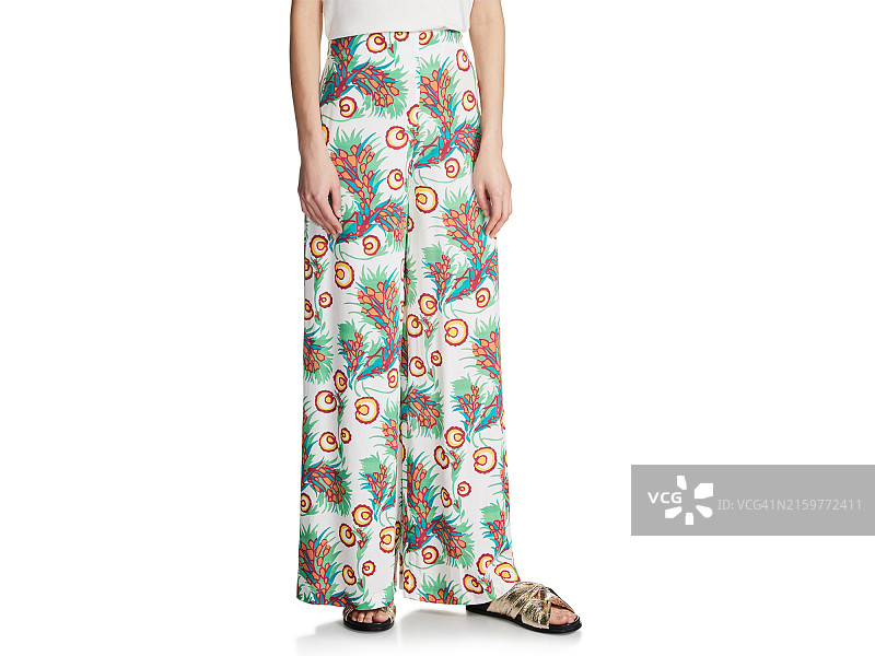白色热带花卉印花长裤图片素材