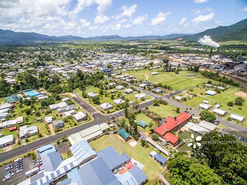 昆士兰州塔利小镇及糖厂鸟瞰图片素材