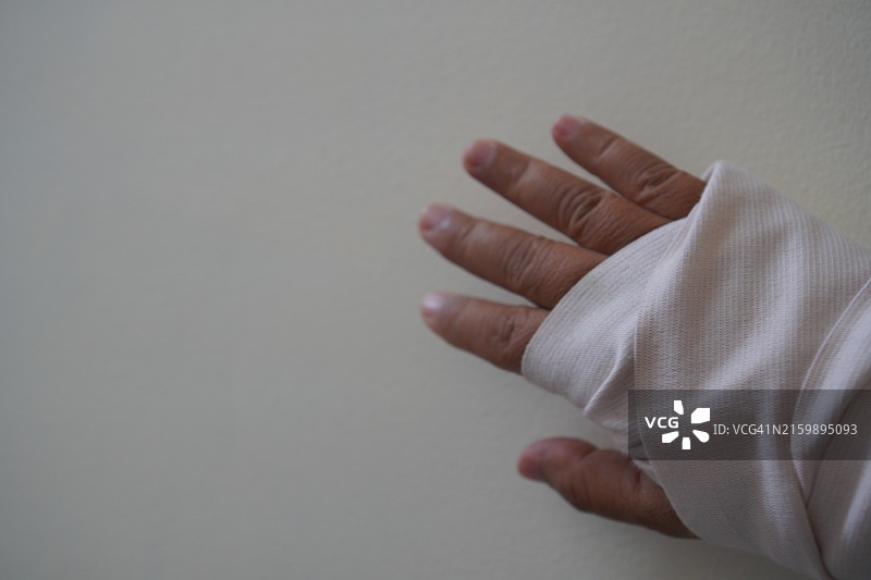 手上的绷带图片素材