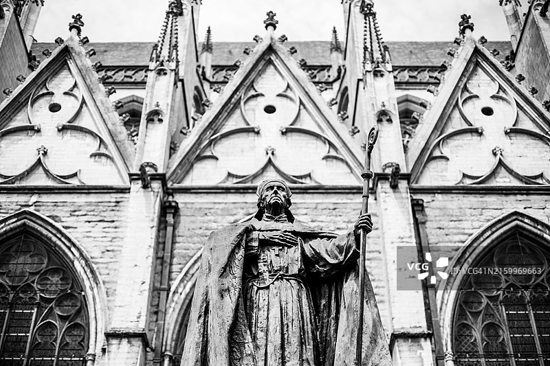 圣米歇尔和圣古都拉大教堂黑白照片图片素材