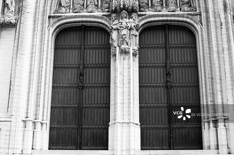 圣弥额尔暨圣古都拉大教堂图片素材