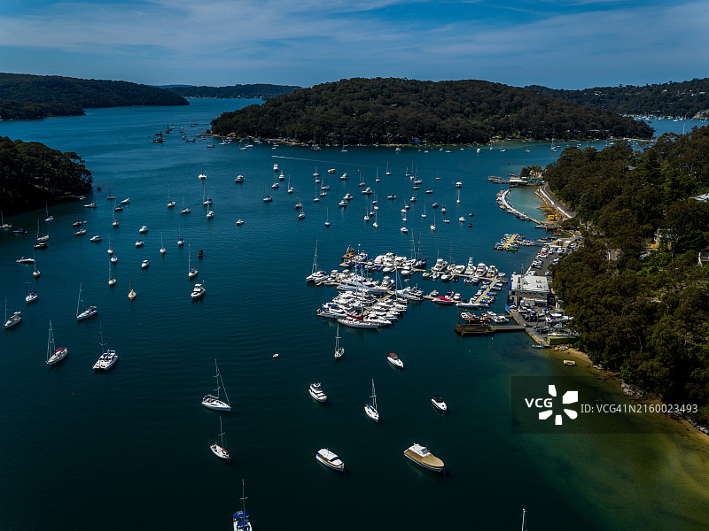 澳大利亚悉尼海湾景观停靠的船只的鸟瞰图 - 皮特沃特图片素材