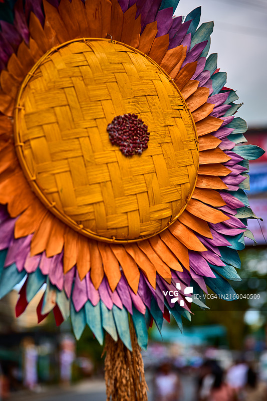 在帕希亚斯节上，用当地材料制作的各种设计和装饰品成为焦点，该节日每年举行一次，以纪念农民的守护神。图片素材
