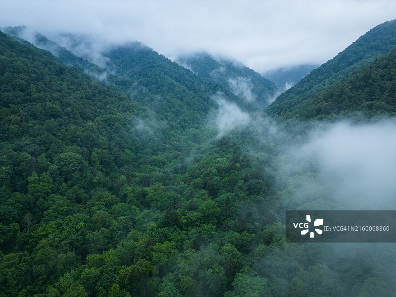 北海道富良野山图片素材