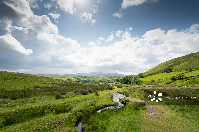 坎布里亚山涧图片素材