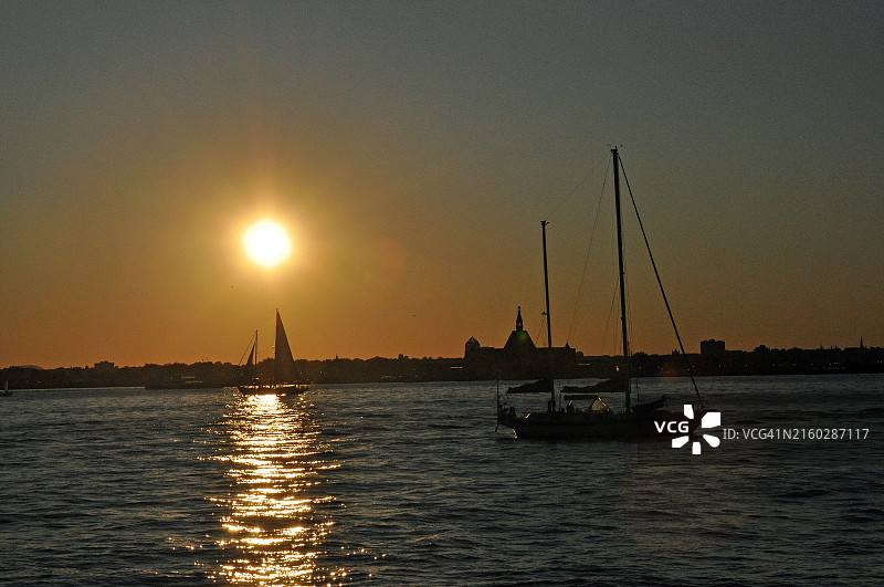 从总督岛拍摄的日落照片。照片拍摄于2009年9月19日星期六。图片素材