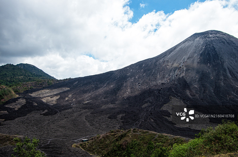 危地马拉埃斯昆特拉省帕卡亚火山熔岩地貌图片素材