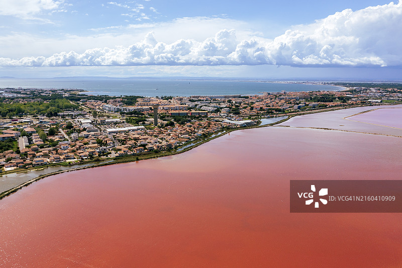 粉色、橙色盐滩和艾格斯莫尔特图片素材