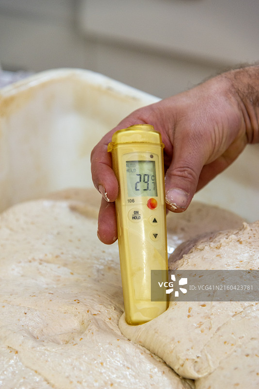 面包制作过程图片素材