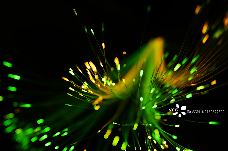 超高速光纤网络线缆图片素材