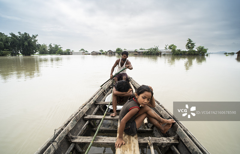 印度阿萨姆邦的洪水影响数百万人图片素材