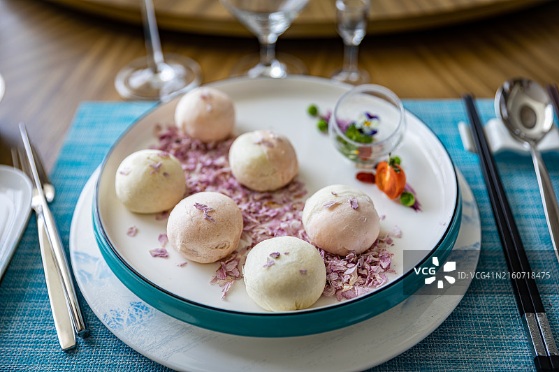 精致的开胃小面包图片素材