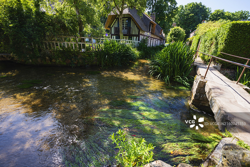 诺曼底沃勒莱罗斯的沃勒河风光图片素材