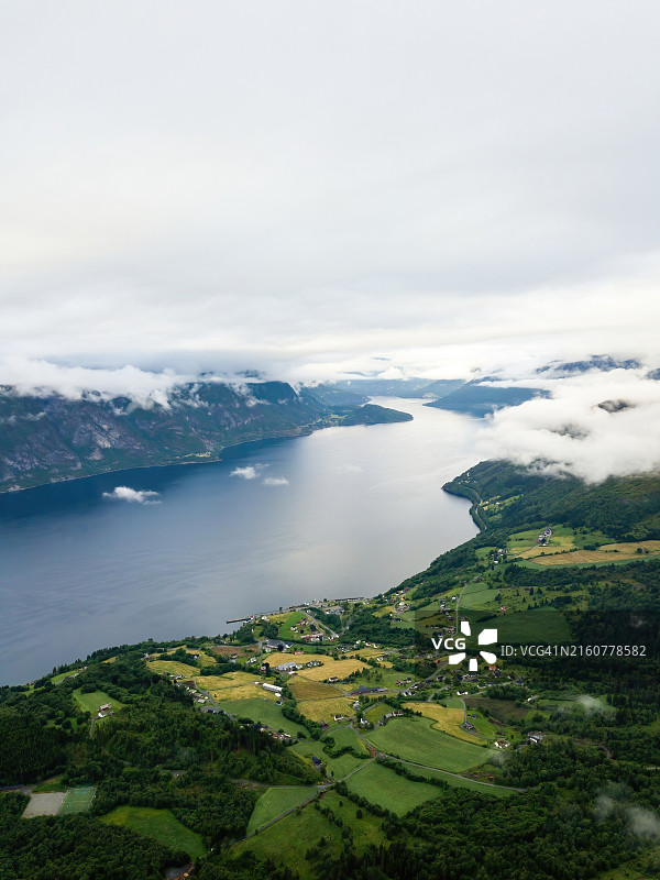 挪威峡湾的迷人景色图片素材