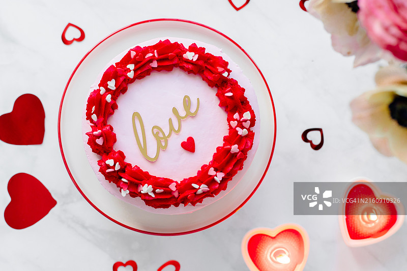 情人节、母亲节或生日蛋糕：浪漫便当蛋糕图片素材