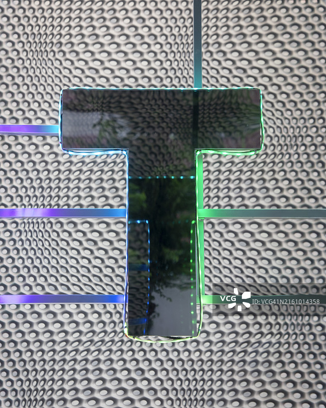 反光LED装饰字母“T”图片素材