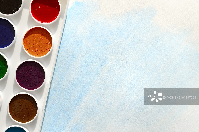 水彩画纸上的抽象画图片素材