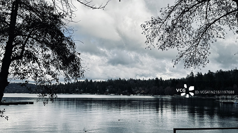 美国加利福尼亚州箭头湖天空景色图片素材