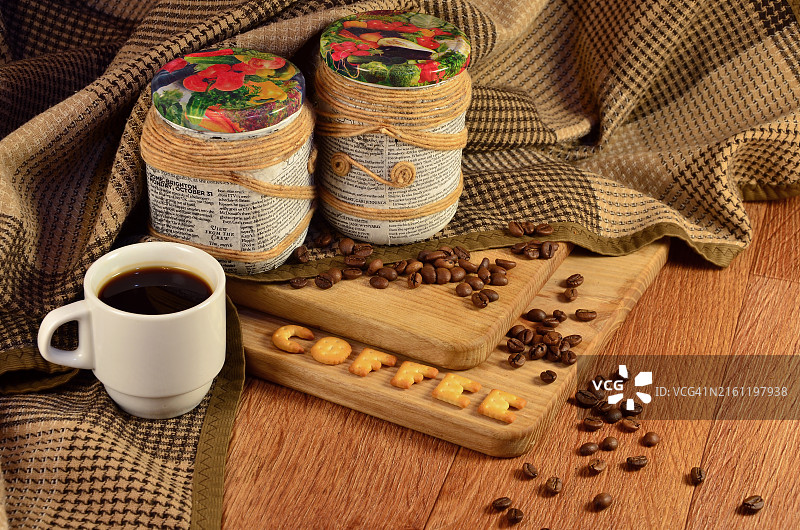 咖啡杯和文本，由饼干组成图片素材