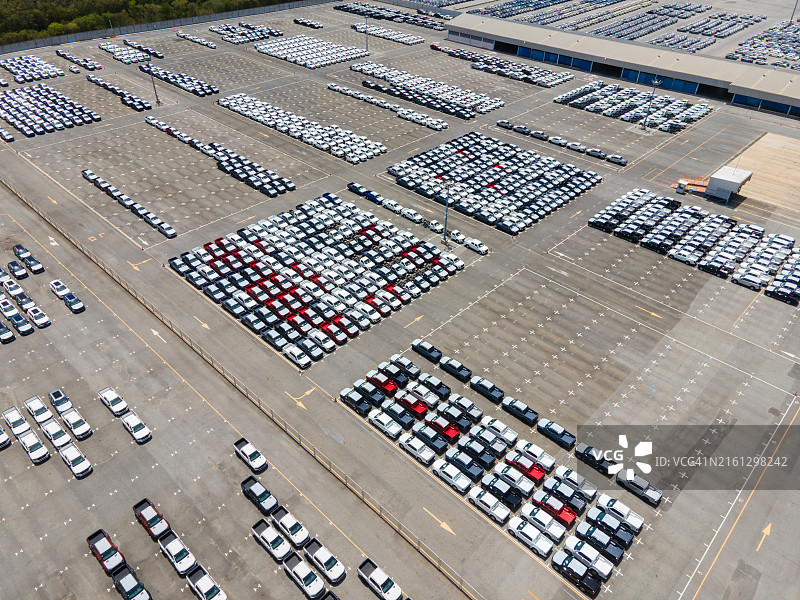 繁荣海港的国际汽车出口航拍图片素材