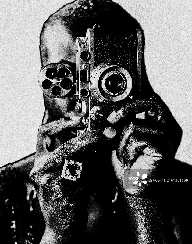 拿着相机的女人图片素材