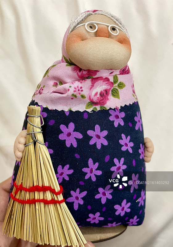 美丽的奶奶玩偶图片素材