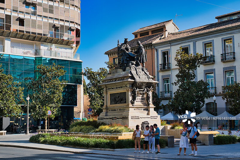 西班牙格拉纳达的伊莎贝尔一世和克里斯托弗·哥伦布纪念碑图片素材