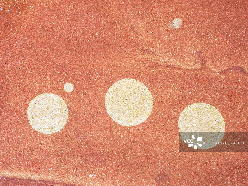 英国苏格兰花园镇红色砂岩海岸圆形图案图片素材