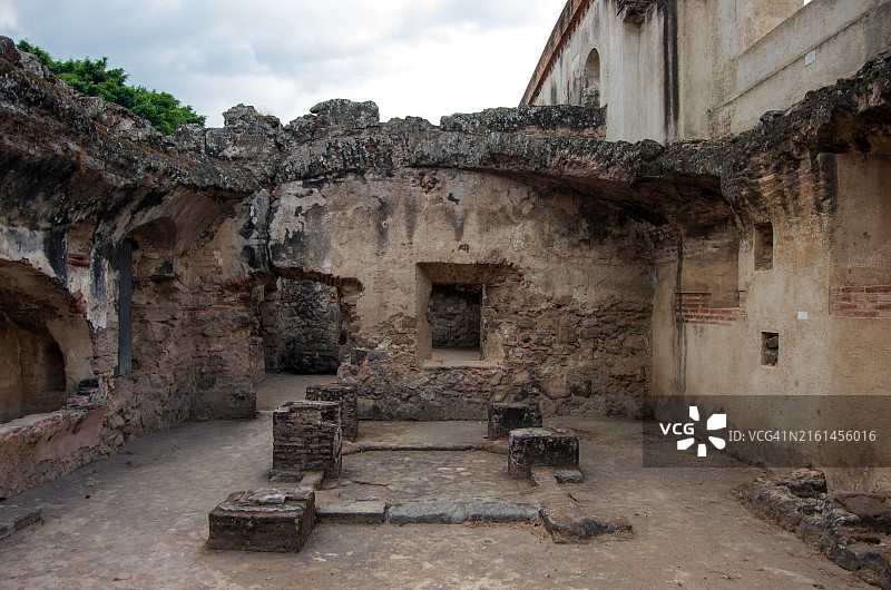 危地马拉萨卡特佩克斯省安提瓜圣克拉拉修道院和教堂图片素材