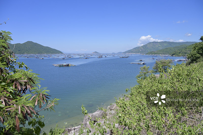 前往越南富安省的干石滩、亨燕岛和梅滇探索珊瑚生态系统图片素材