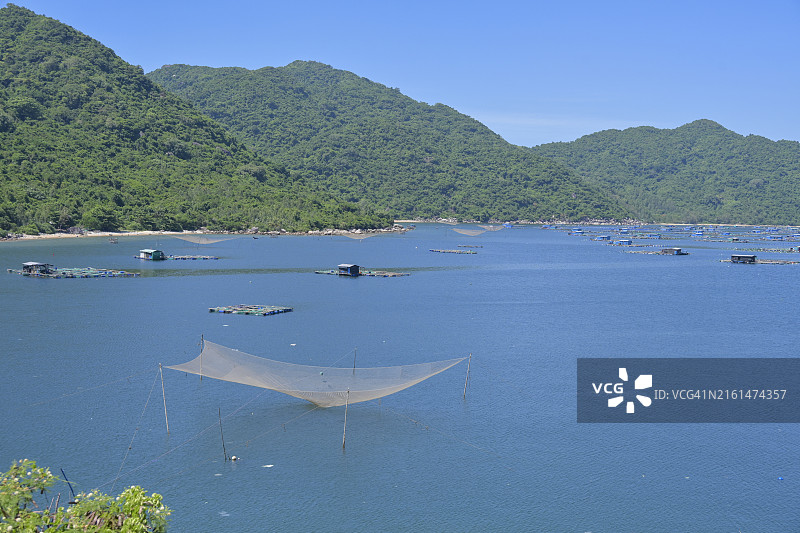 前往越南富安省的干石滩、亨燕岛和梅滇探索珊瑚生态系统图片素材