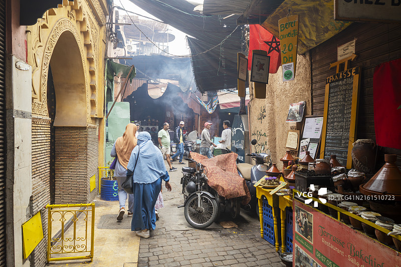 麦地那，中央市场中的城市生活图片素材