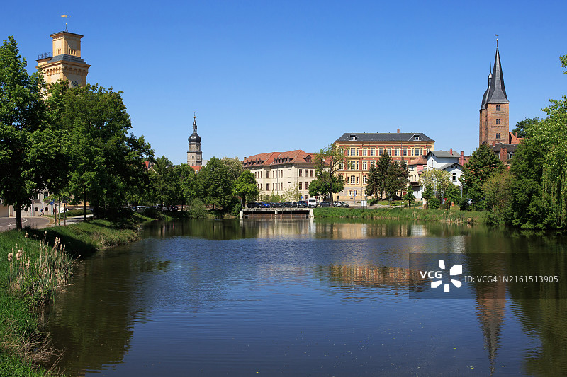 阿尔滕堡老城区与“艺术塔”和前教堂双塔（德国图林根州）图片素材