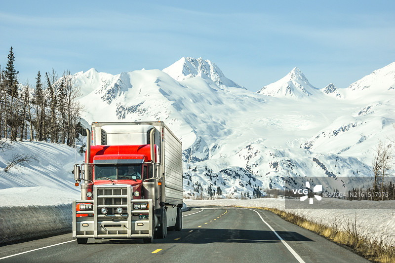 阿拉斯加的卡车运输图片素材