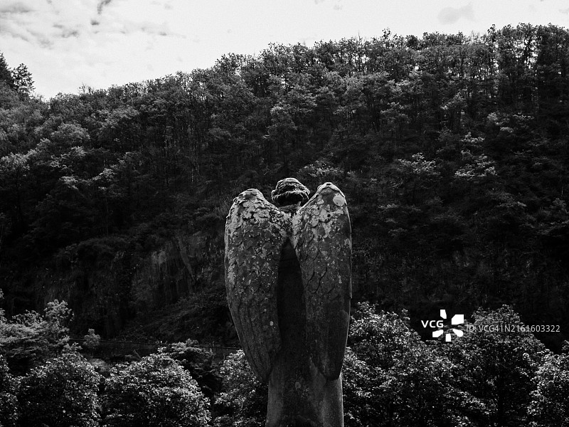 卢森堡维安登城堡的天使雕像图片素材