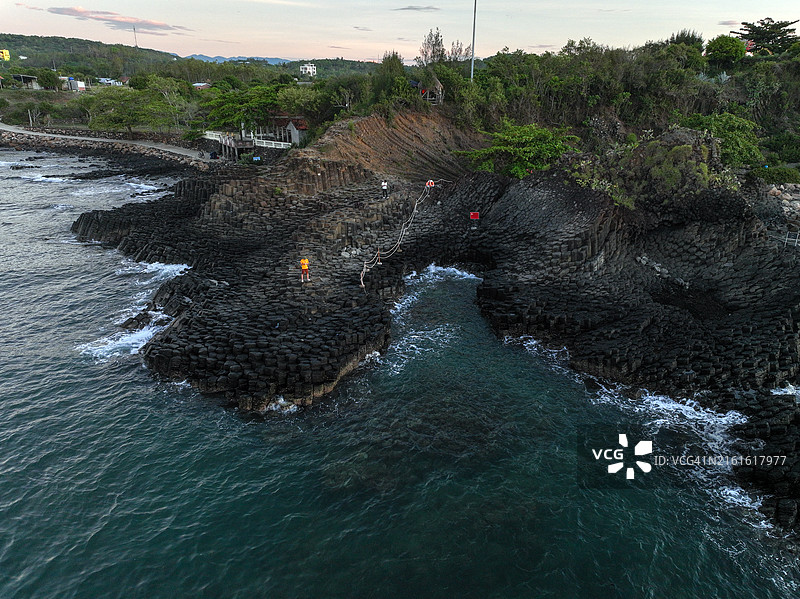 前往越南富安省的干石滩、亨燕岛和梅滇，探索珊瑚生态系统，享受一次充电和放松的旅行。图片素材