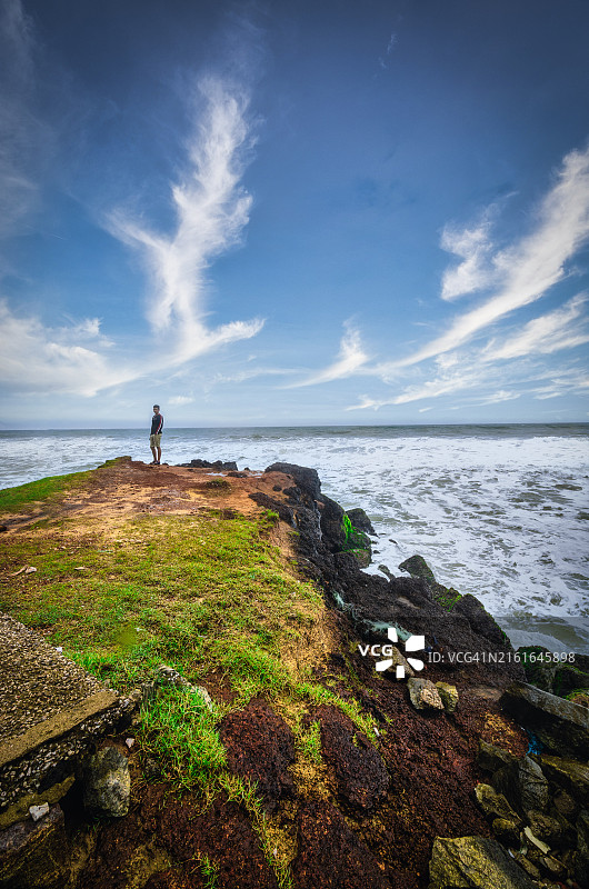 喀拉拉邦瓦卡拉海滩的壮丽海景，印度图片素材
