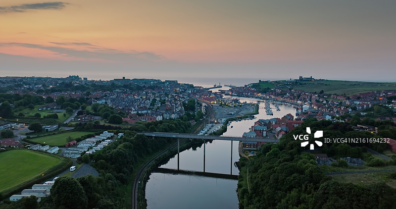 夏季傍晚惠特比航拍图片素材