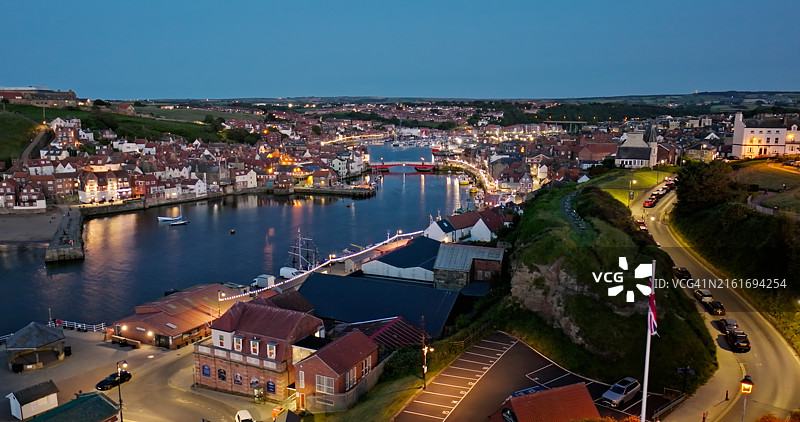 惠特比夜景航拍图片素材