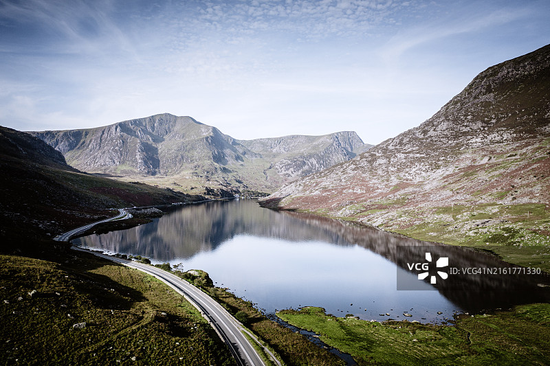 英国斯诺多尼亚奥格温山谷和奥格登湖图片素材